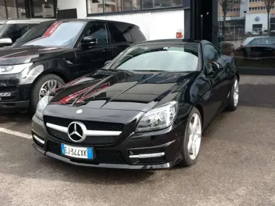Usata Mercedes SLK350 Premium 306 CV (225 kW) 2011 Nero Cabrio