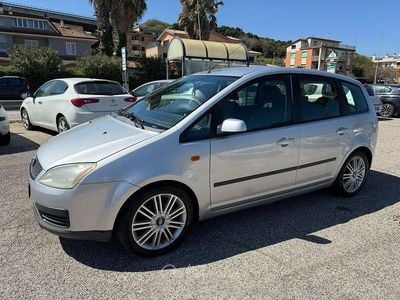 Usata Ford Focus Ghia 90 CV (66 kW) 2006 Argento(met.) Monovolume