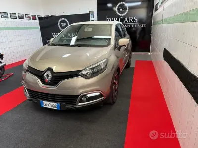 Usata Renault Captur 90 CV (66 kW) 2014 Beige con tetto bianco SUV