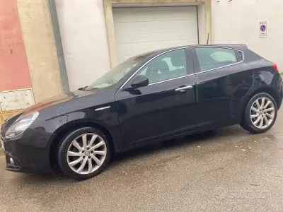Usata Alfa Romeo Giulietta 122 CV (89 kW) 2015 Nero Utilitaria