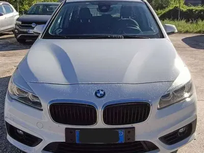 Usata BMW 218 Gran Tourer Advantage 150 CV (110 kW) 2015 Bianco Monovolume