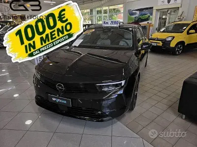 Usata Opel Astra Business Elegance 130 CV (95 kW) 2024 Nero Utilitaria