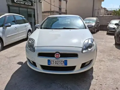 Usata Fiat Bravo 120 CV (88 kW) 2013 Bianco Utilitaria