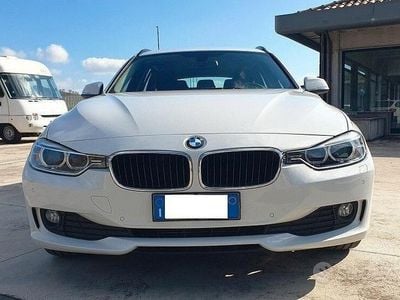 Usata BMW 318 Comfort Edition 150 CV (110 kW) 2014 Bianco Station wagon
