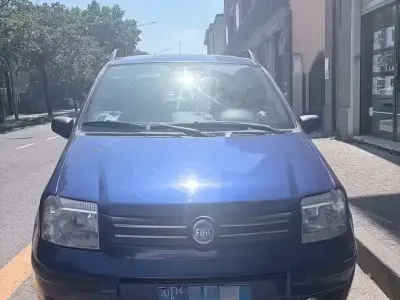 Usata Fiat Panda 60 CV (44 kW) 2007 Bluazzurro Utilitaria