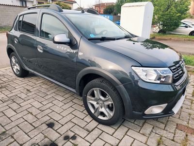 usata Dacia Sandero stepway 1.0 benzina 90cv