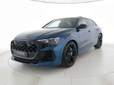 Nuova Audi Q8 Performance 640 CV (470 kW) 2026 Exclusive  torquise SUV