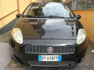 Usata Fiat Grande Punto Dynamic 77 CV (56 kW) 2009 Nero Utilitaria