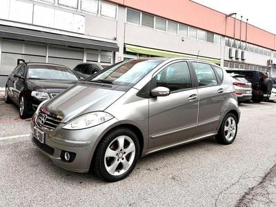 Usata Mercedes A180 Elegance 109 CV (80 kW) 2007 Grigio Berlina