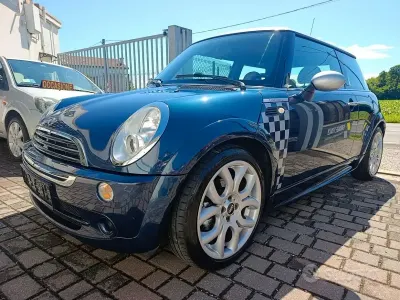 Usata Mini Cooper 116 CV (85 kW) 2006 Blu Utilitaria