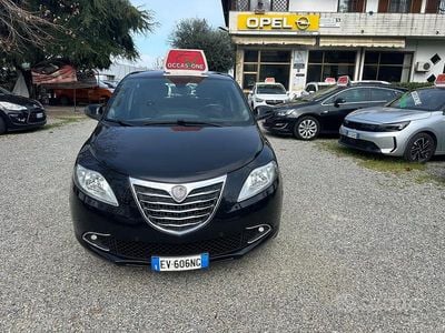 Usata Lancia Ypsilon Gold 69 CV (50 kW) 2014 Nero Utilitaria