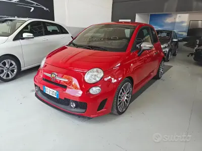 Usata Abarth 500 135 CV (99 kW) 2010 Rosso Berlina