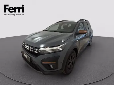 Usata Dacia Jogger Extreme 101 CV (74 kW) 2023 Grigio metallizzato Monovolume