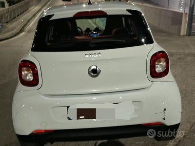 Usata Smart ForFour 71 CV (52 kW) 2018 Bianco Utilitaria