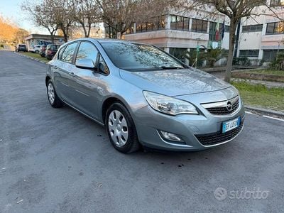 Occasion Opel Astra 115 ch (84 kW) 2010 Gris Berline