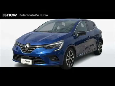 Usata Renault Clio V Intens 101 CV (74 kW) 2023 Blu scuro