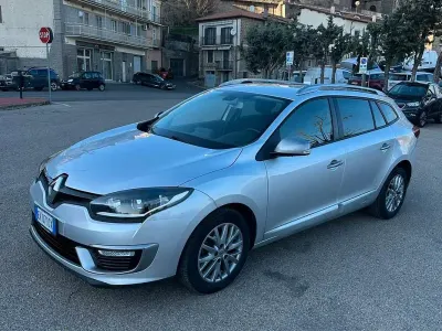 Usata Renault Mégane GrandTour 110 CV (80 kW) 2014 Grigio Station wagon