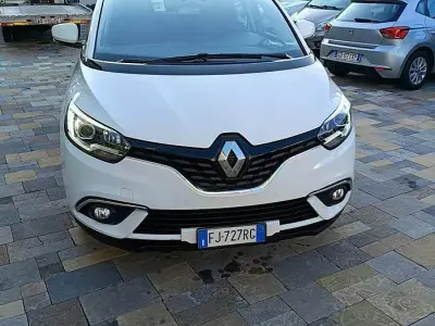 Usata Renault Scénic III 110 CV (80 kW) 2017 Bianco Monovolume
