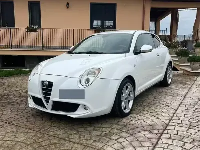 Usata Alfa Romeo MiTo 95 CV (69 kW) 2010 Bianco Utilitaria