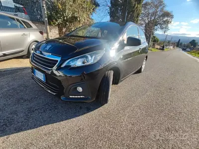 Usata Peugeot 108 Allure 69 CV (50 kW) 2018 Nero Berlina
