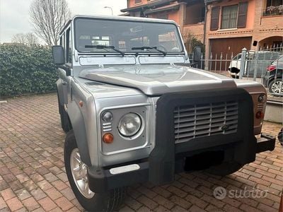 Usata Land Rover Defender 2007 Grigio SUV