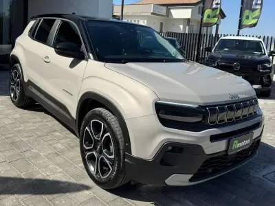 Usata Jeep Avenger Summit 101 CV (74 kW) 2025 Beige SUV