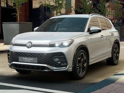 Nuova VW Tiguan R-line Plus 204 CV (150 kW) 2026 Dolomite silver metallizzato SUV