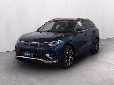 Usata VW Tiguan R-line 150 CV (110 kW) 2024 Nightshade blue metallizzato SUV