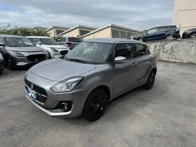 Usata Suzuki Swift 90 CV (66 kW) 2019 Grigio Utilitaria