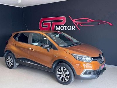 Usata Renault Captur 90 CV (66 kW) 2019 Oro SUV