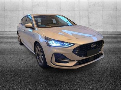 Käytetty Ford Focus ST-Line 116 HP (85 kW) 2025 Hopea Sedan