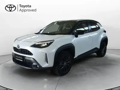 Usata Toyota Yaris Cross 116 CV (85 kW) 2022 Bianco SUV