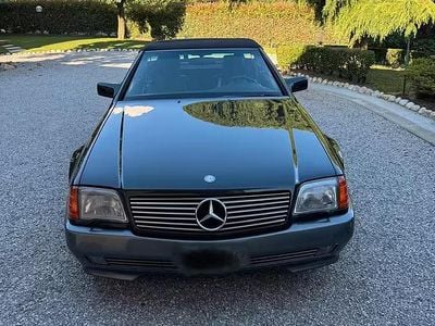 Begagnad Mercedes SL300 231 HK (169 kW) 1991 Svart Cab