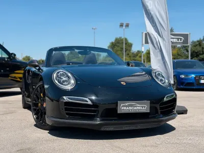 Usata Porsche 911 Turbo S Cabriolet 581 CV (427 kW) 2015 Nero Cabrio