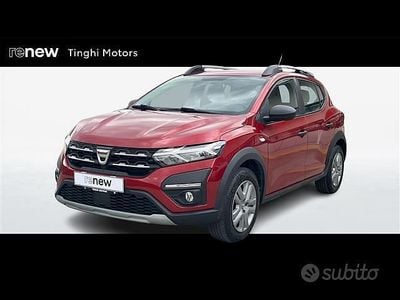 Usata Dacia Sandero Essentiel 91 CV (66 kW) 2022 Rosso Berlina