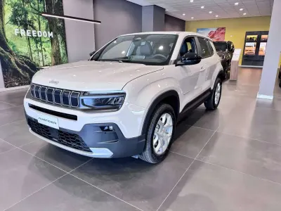 Nuova Jeep Avenger Altitude 110 CV (80 kW) 2026 Beige SUV