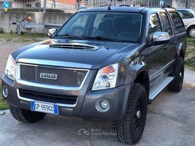 Usata Isuzu D-Max 163 CV (119 kW) 2010 Grigio Pick-up