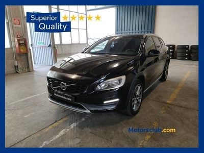 Usata Volvo V60 CC Momentum 150 CV (110 kW) 2016 Nero Station wagon