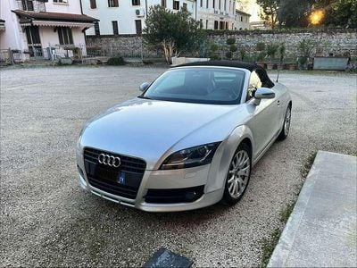 Usata Audi TT Roadster Ambiente 200 CV (147 kW) 2007 Argento Cabrio