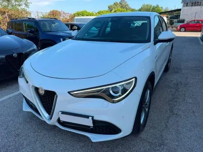 Usata Alfa Romeo Stelvio Super 160 CV (117 kW) 2020 Bianco SUV