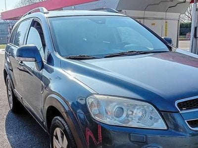 Usata Chevrolet Captiva 150 CV (110 kW) 2008 Blu/azzurro SUV