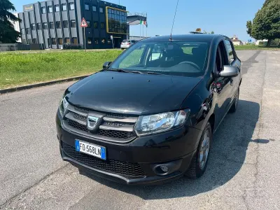 Usata Dacia Sandero Ambiance 75 CV (55 kW) 2016 Nero Berlina