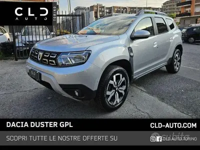 Usata Dacia Duster Prestige 101 CV (74 kW) 2022 Grigio SUV