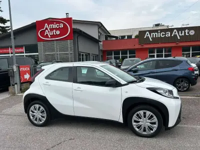 Usata Toyota Aygo X Active 72 CV (52 kW) 2023 Bianco SUV