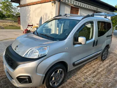 Usata Fiat Qubo Trekking 80 CV (58 kW) 2018 Grigio Monovolume