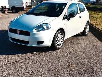 Bianco Usata 2012 Fiat Grande Punto S Utilitaria | 4990 € (Cara)