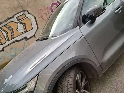 Usata Volvo XC40 R-Design 247 CV (181 kW) 2019 Grigio SUV