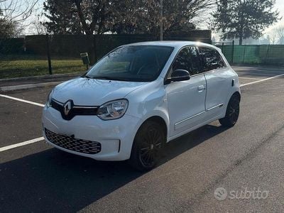 Usata Renault Twingo Urban Night 60 kW (82 CV) 2023 Bianco Utilitaria
