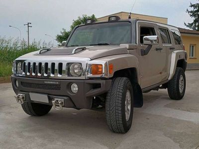 Hummer H3