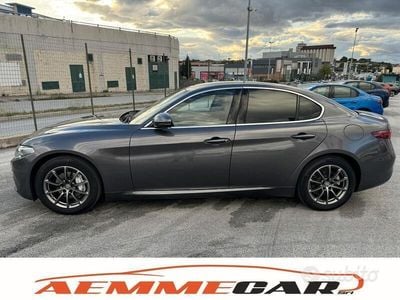Usata Alfa Romeo Giulia Business 136 CV (100 kW) 2019 Grigio Berlina